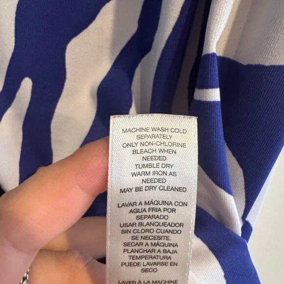 Zenergy Golf by Chico's Top Blue White Collared Zebra Print Sleeveless Sz XS/0 - Picture 4 of 5